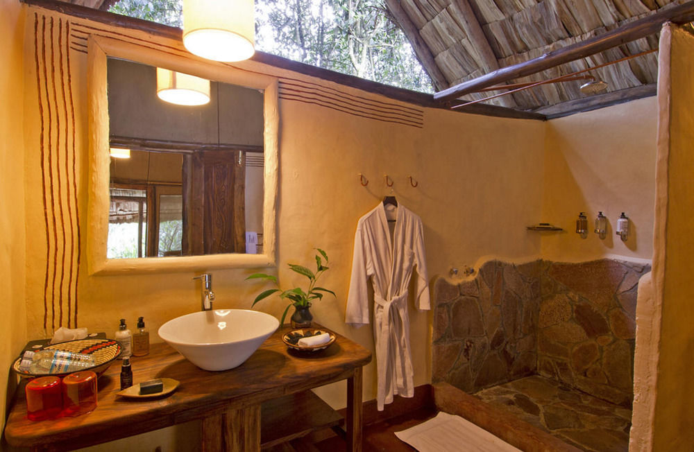 Sanctuary Gorilla Forest Camp Hotel Ntungamo  Exterior photo
